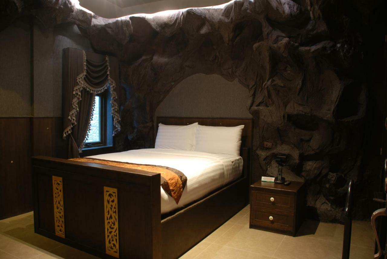 Castle Suites Pattaya ภายนอก รูปภาพ